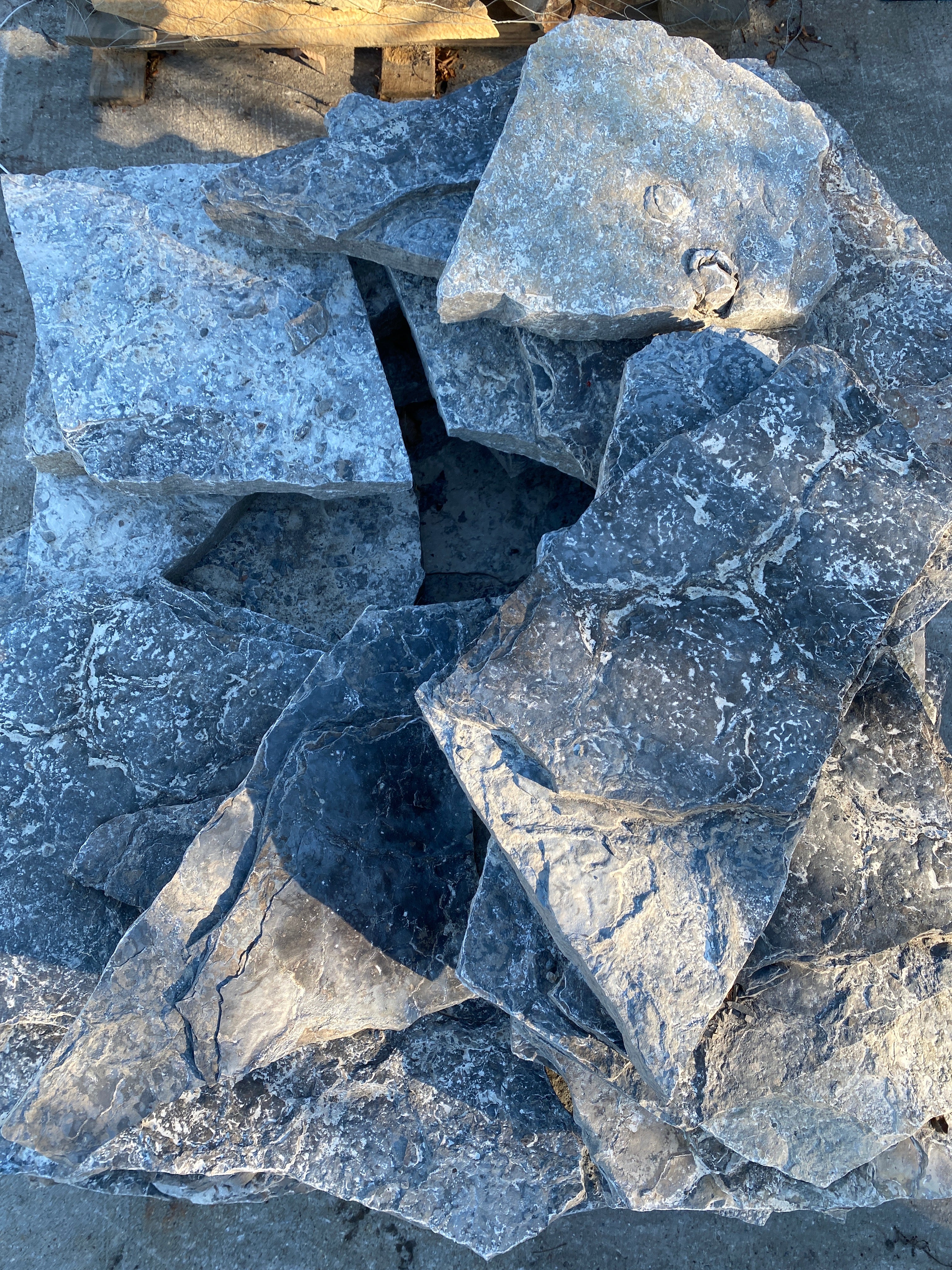 (7243) Glacier Gray 2" Flagstone per lb - Image 2
